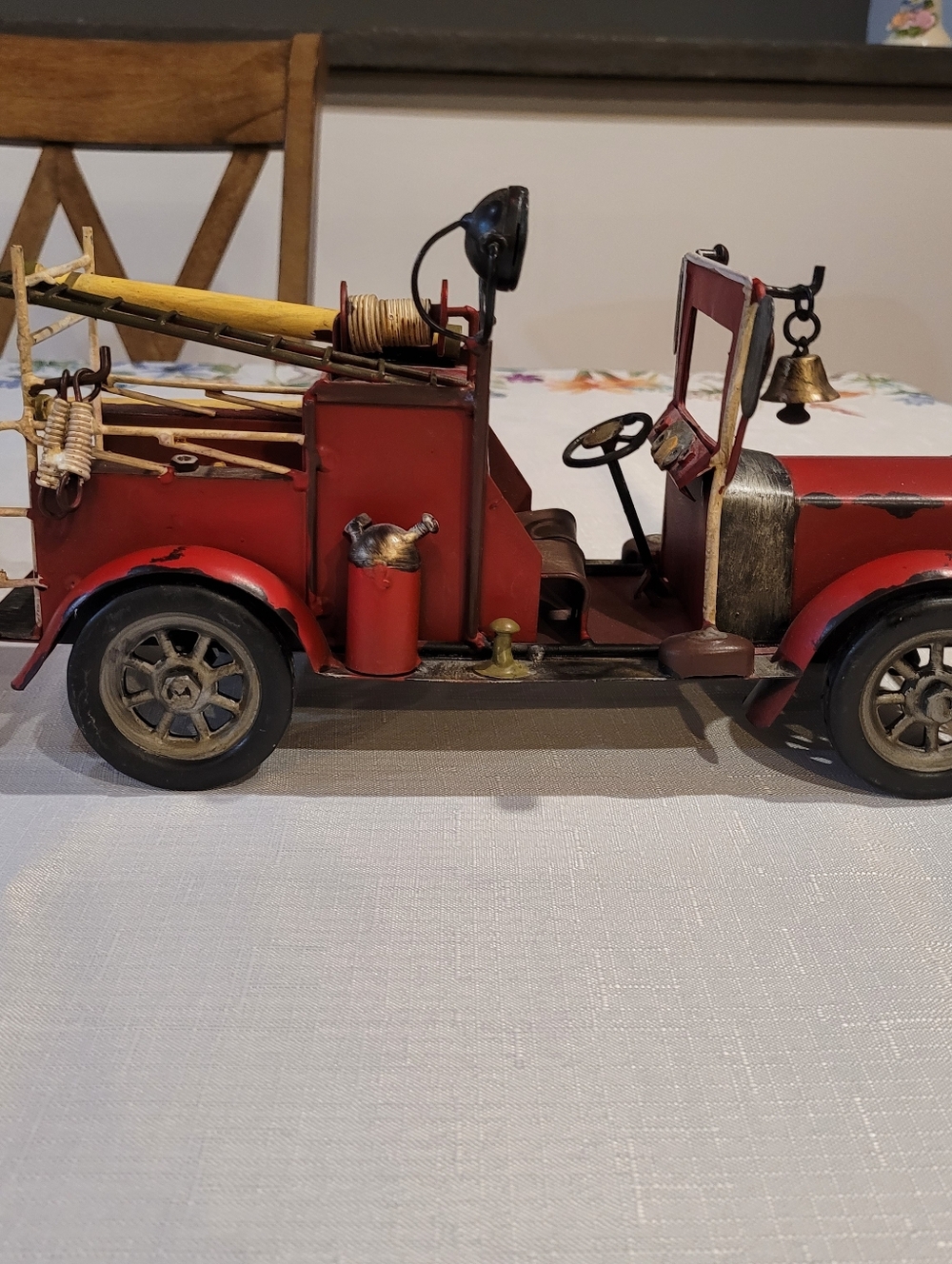 Red Fire Truck Retro Style Metal Handcrafted - Picture 11 of 13